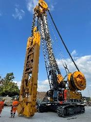 Bauer Seilbagger / Crane MC86