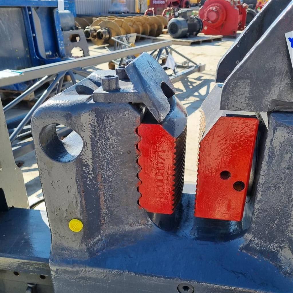 Bauer / RTG Spannzange SZ83 / Müller MS-U 100 Rammen