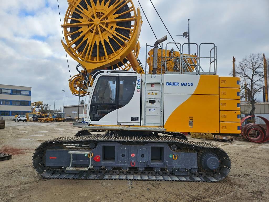 Bauer Greiferträger / Grab base carrier GB50 Seilbagger & Schlitzwandtechnik