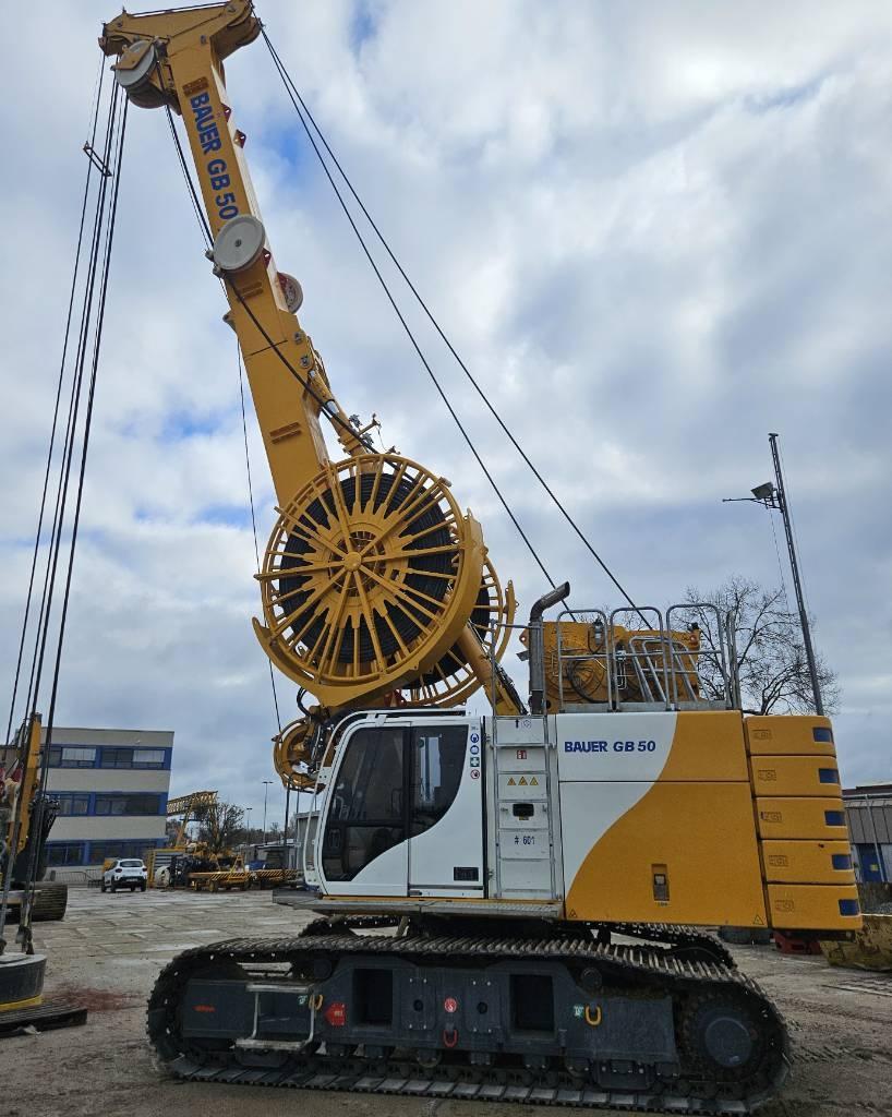 Bauer Greiferträger / Grab base carrier GB50 Seilbagger & Schlitzwandtechnik