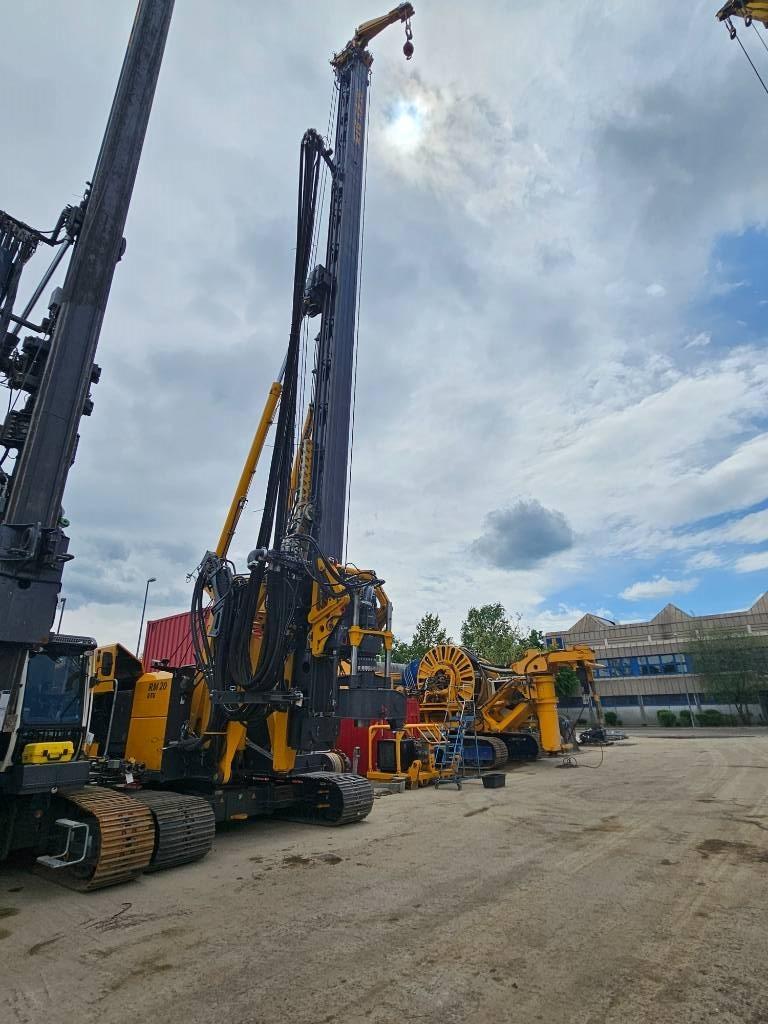 RTG Bohrgerät / Drilling Rig RM 20 with DTH Hammer Drilling rigs