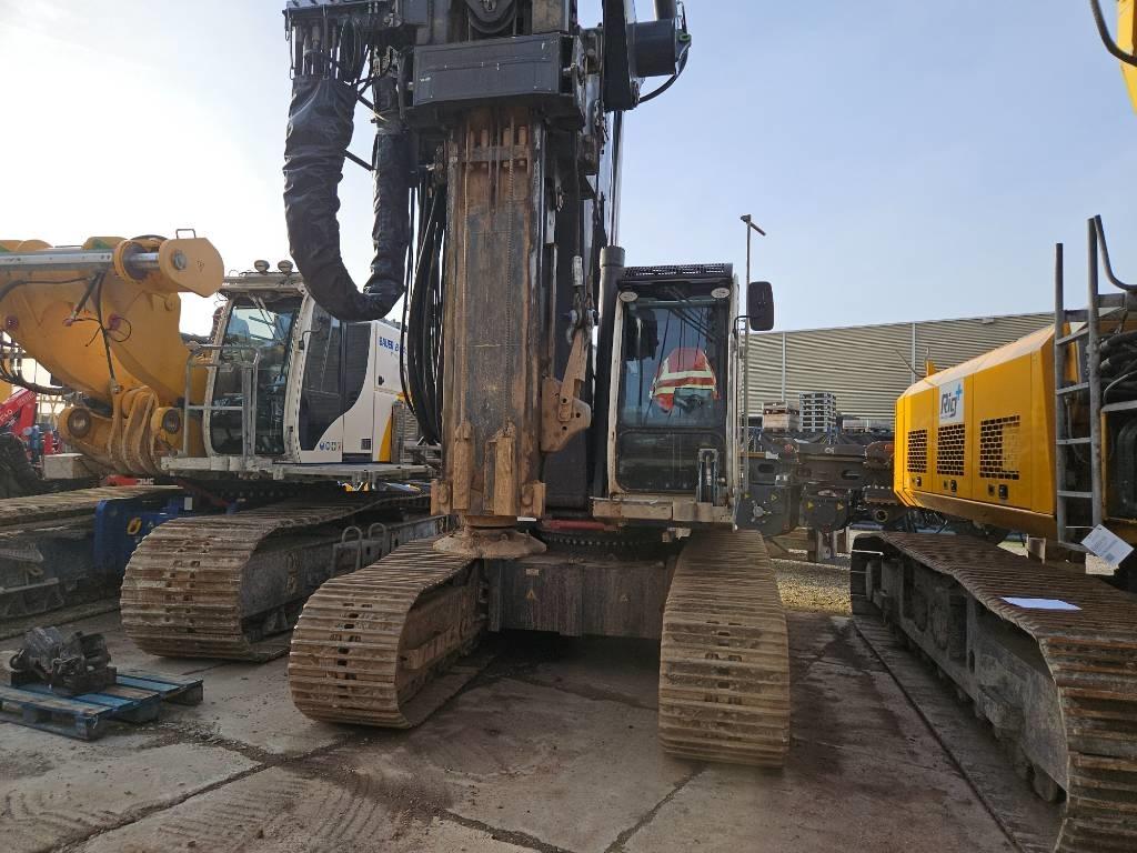 Bauer BG 23 H Drilling rigs